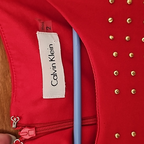 NWOT Calvin Klein Womans Size 2 stunning Red dress with embellishments. - Picture 2 of 8